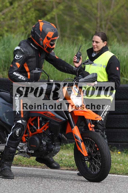 Archiv-2025/10 23.04.2025 Cornu Master School ADR/rot-rouge/50